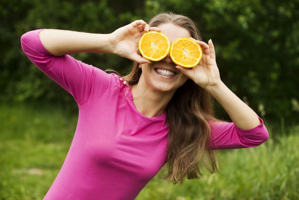 fooling-around-with-oranges.jpg fooling-around-with-oranges (1) (1).jpg